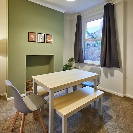 Host & - Charlotte Street * Redcar